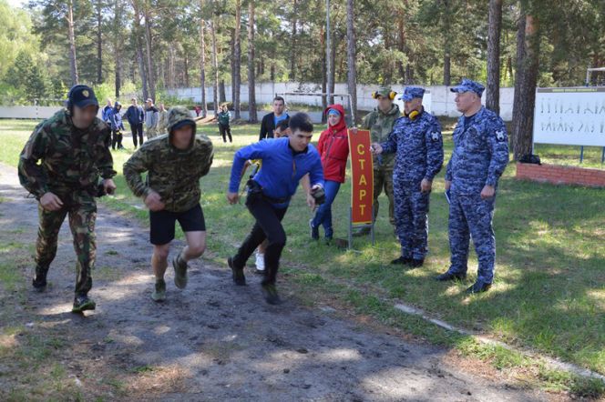 В Барнауле завершился чемпионат Росгвардии по служебному биатлону 