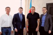 «Будем делать праздник!»  Президент Всероссийской федерации сноуборда Денис Тихомиров посетил Барнаул с рабочим визитом