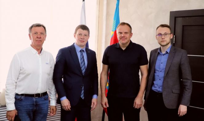 Слева направо: Сергей Кизилов, Иван Нифонтов, Денис Тихомиров, Иван Субочев. Фото: Александр Чёрный