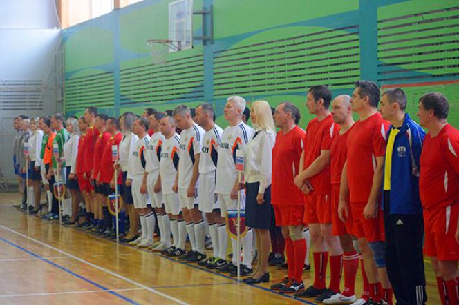 Команда краевого ГУ МВД России - победитель открытого чемпионата по мини-футболу среди ветеранов правоохранительных и силовых структур.