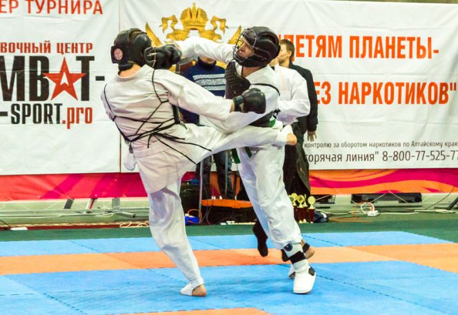 6 ноября. Барнаул. С/з КЖБИ-2. Кубок Сибири по кобудо. Чемпионат и первенство Алтайского края по кобудо и кудо.