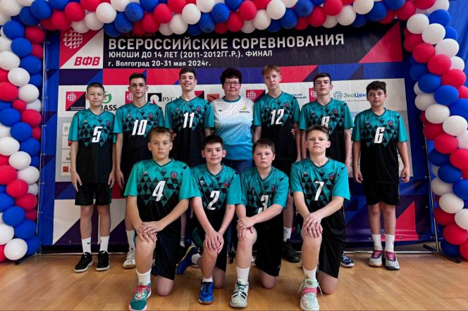 Воспитанники «Зари Алтая» стали седьмыми в финале Всероссийских соревнований среди игроков до 14 лет. Команда девушек бийской СШ №2 четырнадцатая