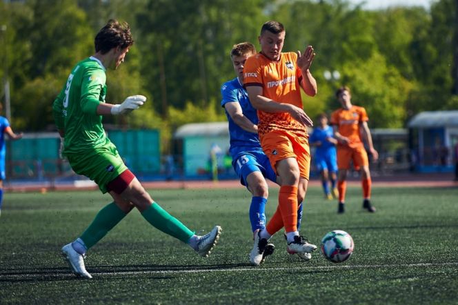 Фрагмент матча "Новосибирск-М" - "Темп". Фото: Академия ФК "Новосибирск"