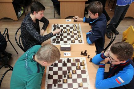 Алтайские спортсмены выиграли четыре медали на домашнем первенстве Сибири по быстрым шахматам.