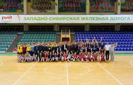 Юношеская сборная Алтайского края заняла третье место в отборочном этапе международного турнира «Локоволей».