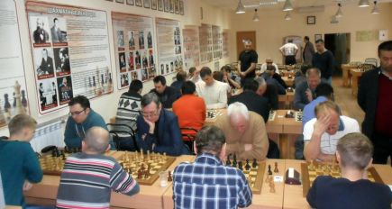 Недолго думая