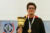 Не ушёл в цейтнот: барнаульский шахматист выиграл школьное первенство России