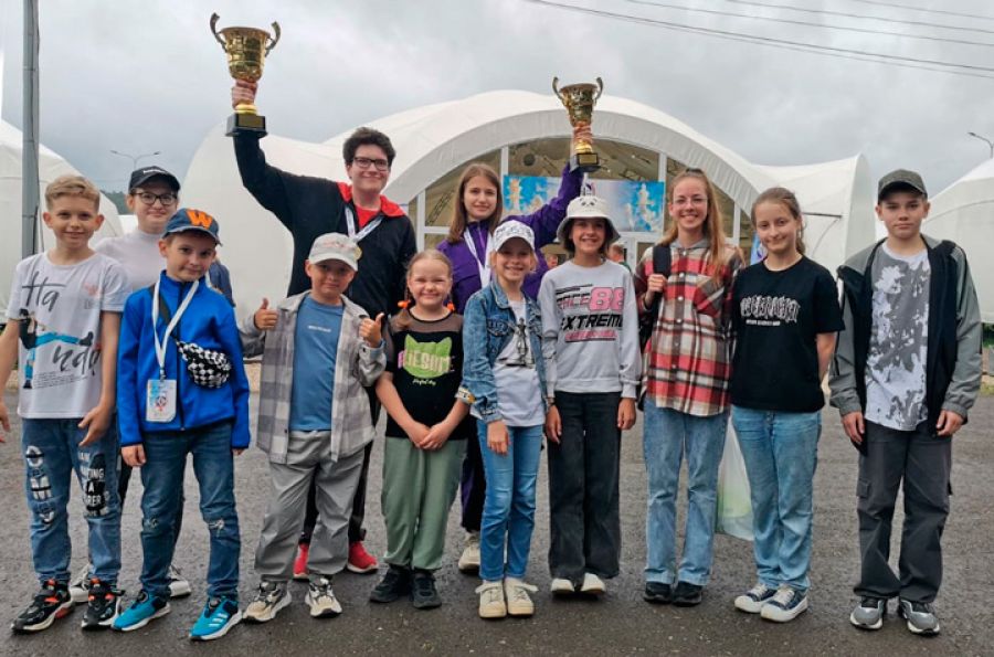 Владимир Юсупходжаев – победитель первенства России среди школьников. У Полины Борисовой серебро