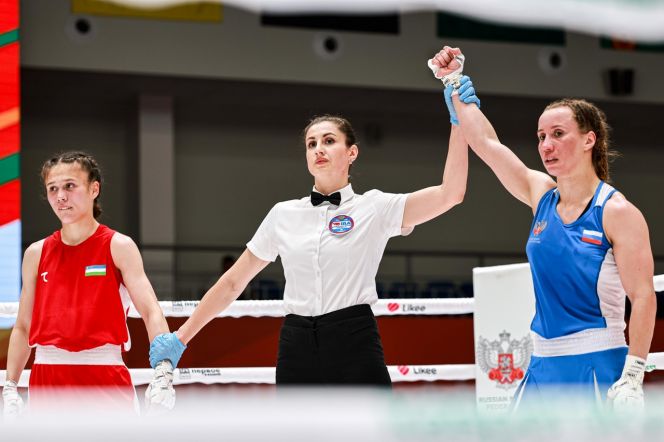 Фрагменты полуфинала Анна Аэдма - Феруза Казакова. Фото: Федерация бокса России