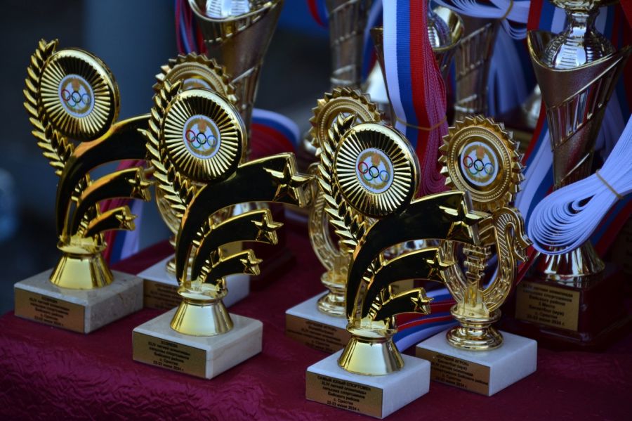 Главный кубок олимпиады сельских спортсменов Бийского района спустя долгие годы поменял хозяина