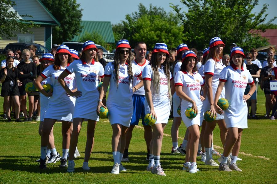 Главный кубок олимпиады сельских спортсменов Бийского района спустя долгие годы поменял хозяина