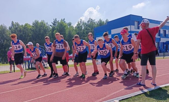 Солнечно, ярко, жарко! В Заринске прошёл краевой финал фестиваля ГТО среди школьных команд