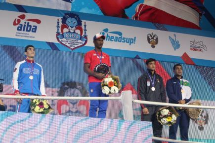 Владимир Узунян завоевал серебряную медаль молодёжного чемпионата мира.