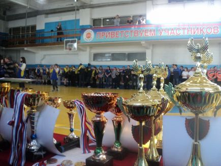 Победителями XIII спартакиады госслужащих Алтайского края стали команды аппарата краевой администрации среди краевых структур и управления налоговой службы - среди федеральных. 