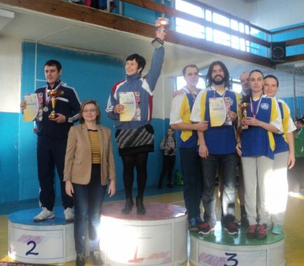 Победителями XIII спартакиады госслужащих Алтайского края стали команды аппарата краевой администрации среди краевых структур и управления налоговой службы - среди федеральных. 