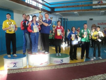 Победителями XIII спартакиады госслужащих Алтайского края стали команды аппарата краевой администрации среди краевых структур и управления налоговой службы - среди федеральных. 