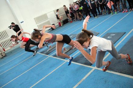 И звезда с звездою говорит 