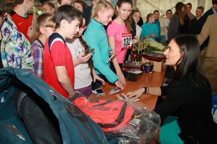 И звезда с звездою говорит 