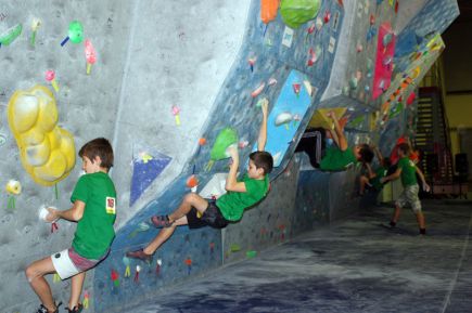 Мария Пляскина – победитель открытого первенства Красноярского края по скалолазанию «Маугли 2016».