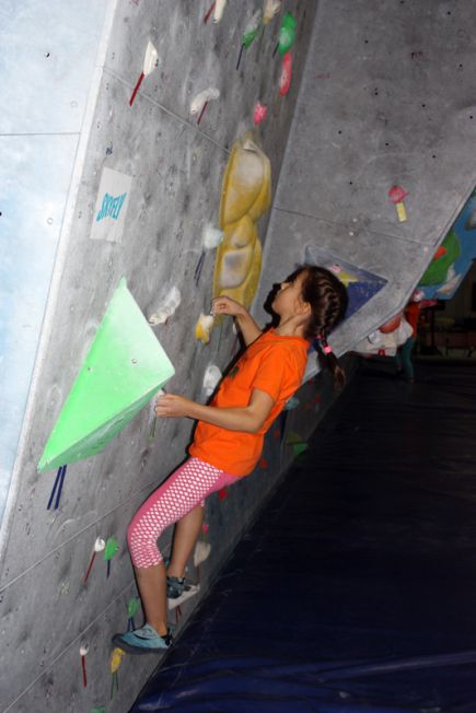 Мария Пляскина – победитель открытого первенства Красноярского края по скалолазанию «Маугли 2016».