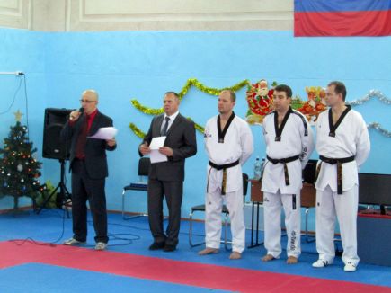 В Барнауле прошло открытое первенство города «Кубок Деда Мороза» на призы СДЮШОР по тхэквондо «Олимпийские надежды».