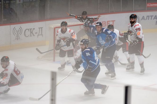 Фото: пресс-служба ХК "Динамо-Алтай"