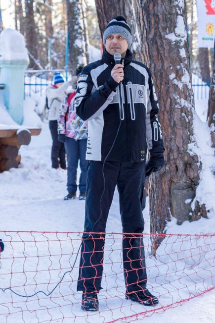 В Барнауле состоялись соревнования «Динамовская лыжня» памяти заслуженного тренера России Сергея Мельникова (фото).