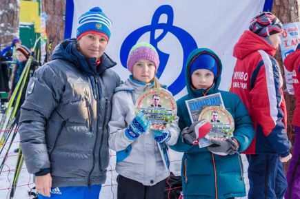 В Барнауле состоялись соревнования «Динамовская лыжня» памяти заслуженного тренера России Сергея Мельникова (фото).