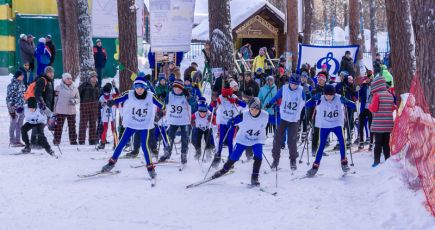 В Барнауле состоялись соревнования «Динамовская лыжня» памяти заслуженного тренера России Сергея Мельникова (фото).