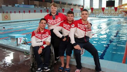 Бийским пловцам Роману Жданову и Юрию Лучкину присвоено звание «Заслуженный мастер спорта России», их тренеру Елене Соколовой – «Заслуженный тренер России».