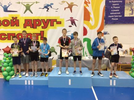 Рубцовские бадминтонисты – победители и призёры ХХ Всероссийского юношеского турнира памяти Андрея Родина.