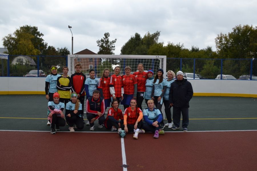 Подарок к юбилею. В Бийском районе открыли новую спортплощадку 