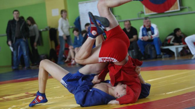 Как проходил всероссийский юношеский турнир по самбо в Бийске