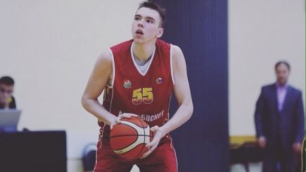 Воспитанник СДЮШОР "АлтайБаскет" Данила Походяев включён в состав юношеской сборной России до 16 лет для участия в полуфинале Детско-юношеской баскетбольной лиги. 