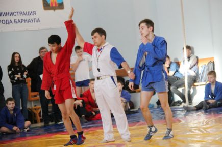 А дело живёт