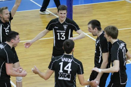 «Университет» дома повторно взял верх над «Грозным» – 3:1.