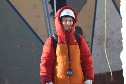 В Барнауле прошёл седьмой этап Кубка России по ледолазанию на трудность.