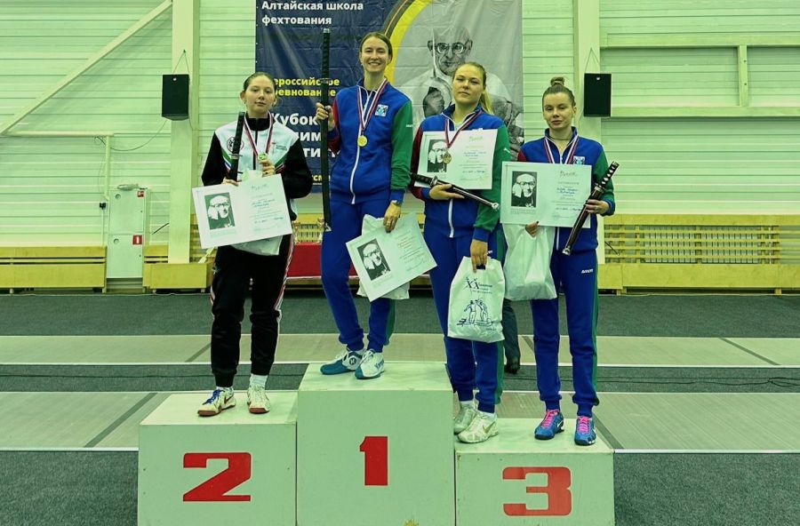 Звенит клинок, отбив атаку... В Барнауле завершился юбилейный  «Кубок Феоктистова»