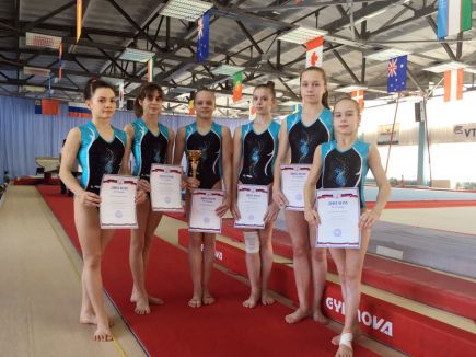 Юниорская сборная Алтайского края - серебряный призёр первенства Сибири среди девушек.