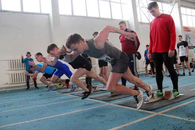 Зимний чемпионат Алтайского края по лёгкой атлетике памяти заслуженного тренера России Юрия Захарова