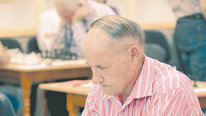 Болел футболом, но шахматы пересилили