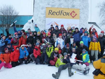 Антон Гребенников – серебряный призёр первенства России по ледолазанию.