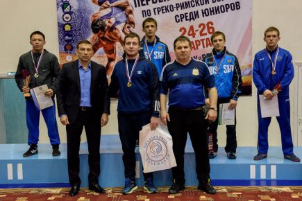 Три медали завоевали алтайские спортсмены на юниорском первенстве России.