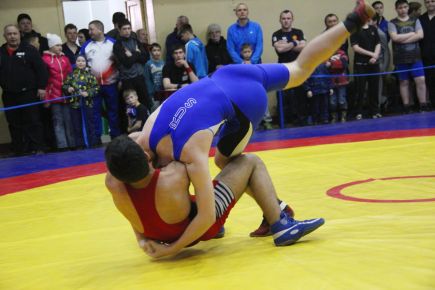 В Новоалтайске состоялся традиционный юношеский турнир памяти Героя Советского Союза летчика-штурмовика Ивана Григорьева (фото). 