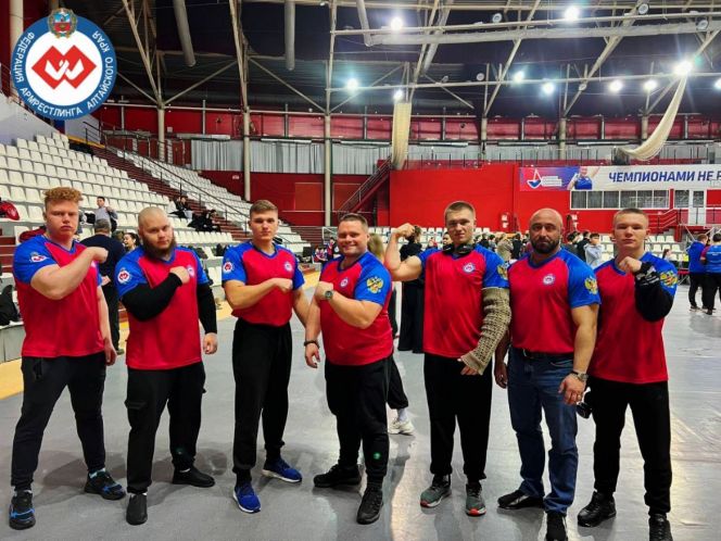 Золотые руки. Команда армрестлеров региона успешно выступила на окружном чемпионате в Улан-Удэ
