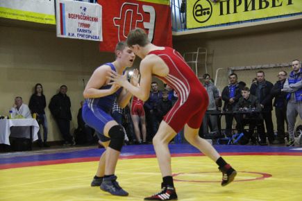 В Новоалтайске состоялся традиционный юношеский турнир памяти Героя Советского Союза летчика-штурмовика Ивана Григорьева (фото). 