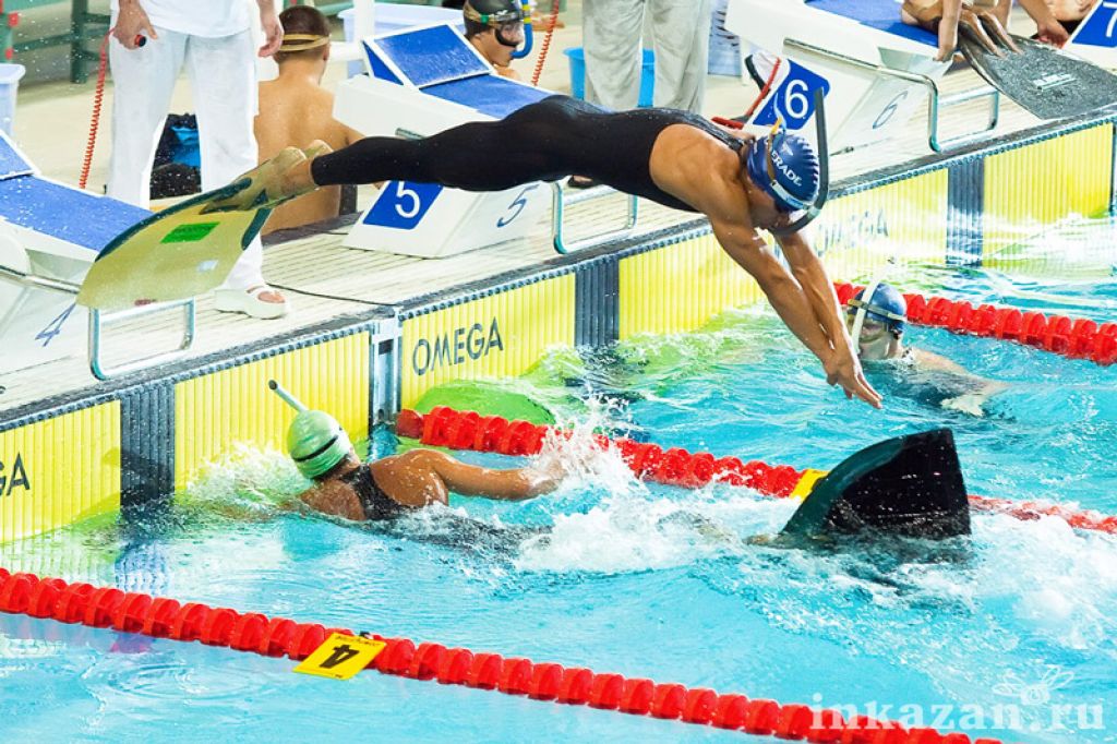 Подводный спорт. Подводное плавание в ластах. Ласты для плавания. Скоростное плавание в ластах. Плавание в ластах соревнования.