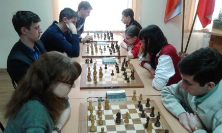 Евгений Кардашевский из АГАУ и Дарья Ануфриенко из АлтГТУ – чемпионы Алтайского края по рапиду среди студентов.