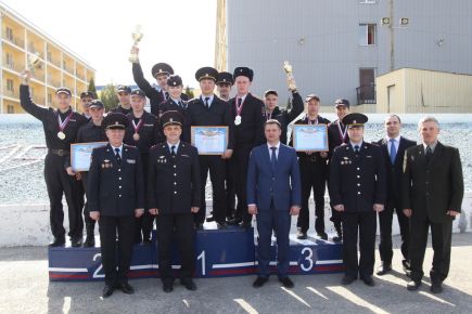 Команда Барнаульского юридического института МВД России стала призёром Всероссийских соревнований по стрельбе из боевого ручного стрелкового оружия.