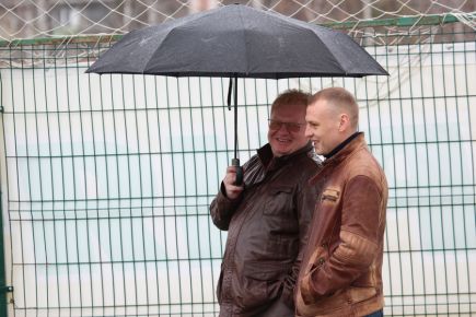 Загорать было некогда